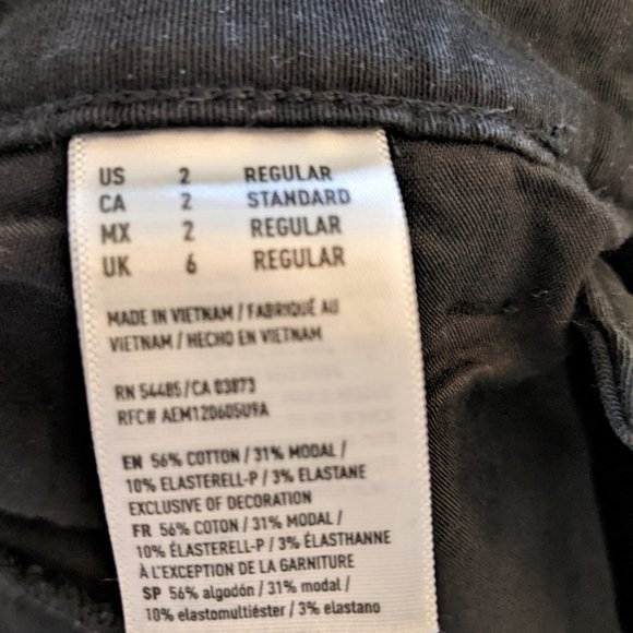 American Eagle Black Skinny Jeans - Picture 4 of 5